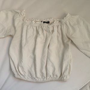 White long sleeve crop top
